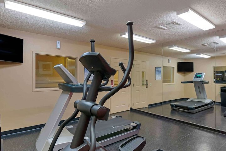 Extended Stay America Suites Orlando Theme Parks Vineland Rd