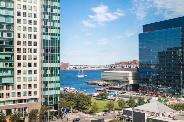YOTEL Boston