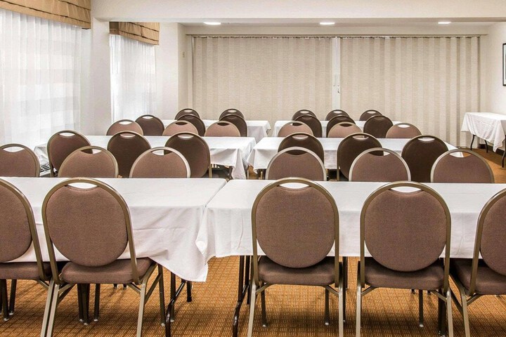 Sleep Inn Midland - Bay City West