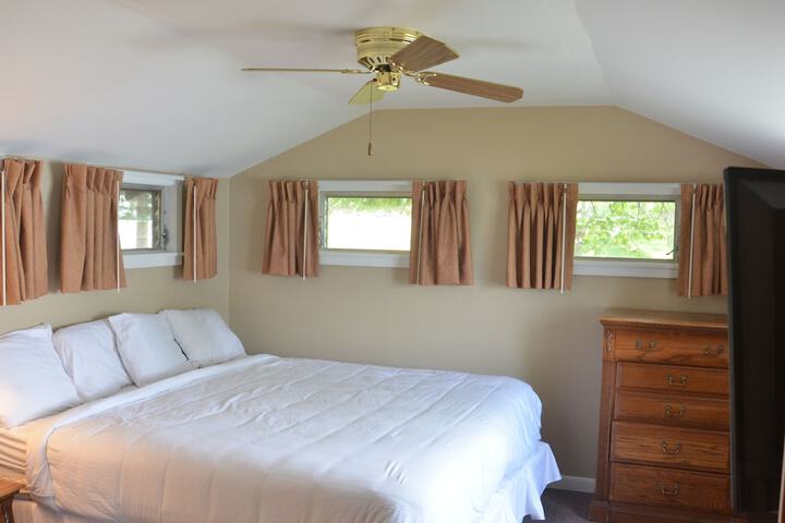 Room 40 of 132