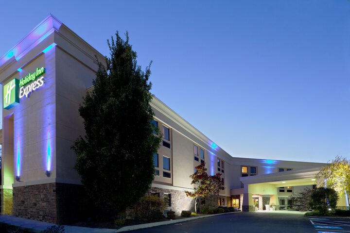 Hotel 2 of 90