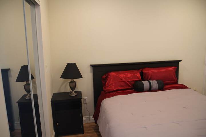 Room 12 of 25