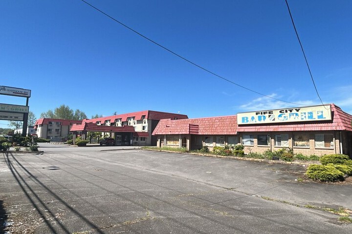 Tacoma Port Inn Fife I-5