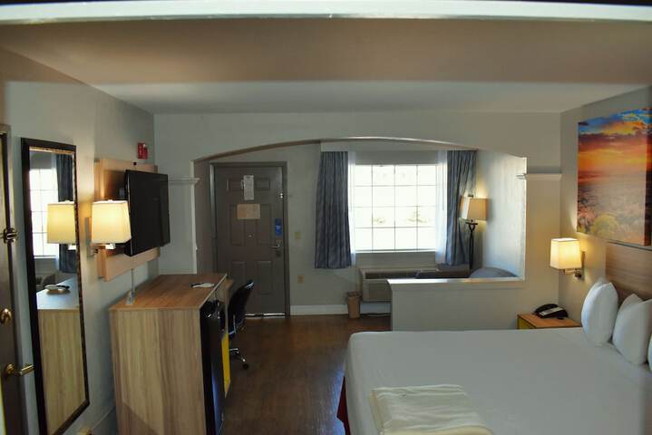 Room 38 of 40
