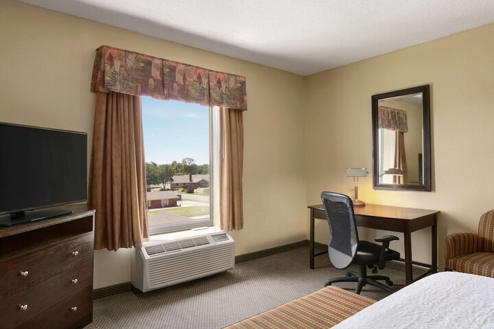 Room 15 of 26