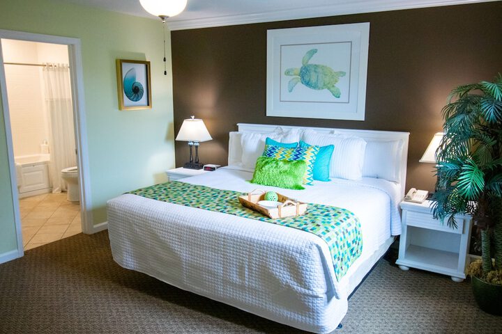 Room 32 of 53