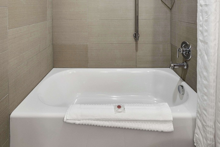 Comfort Inn & Suites Logan Near University