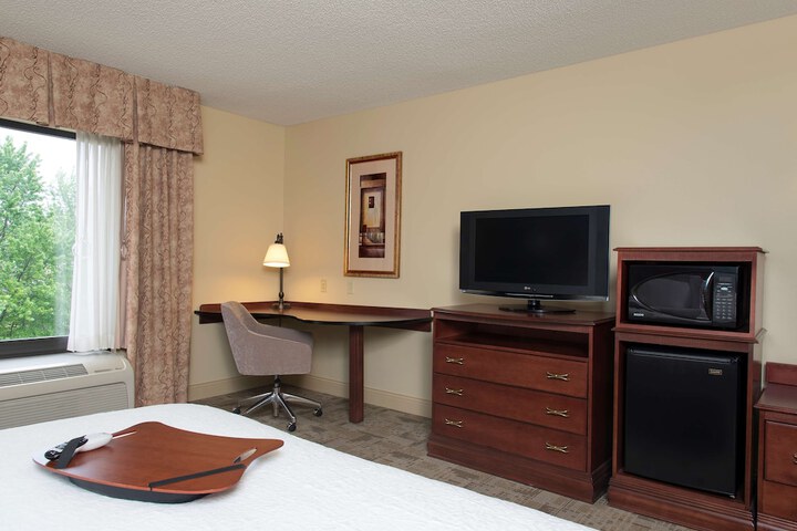 Room 8 of 42