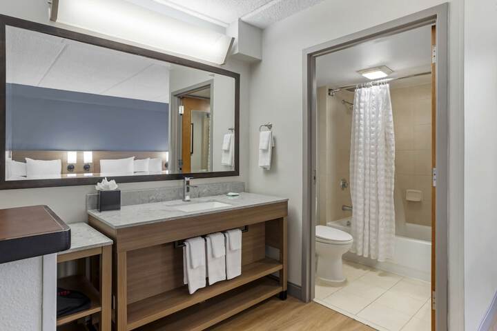 Room 14 of 35