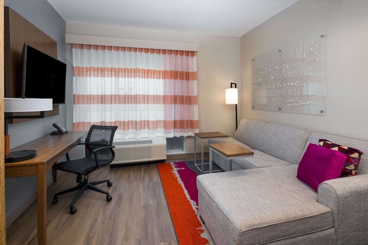 Room 16 of 30