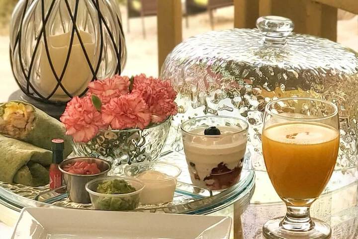Breakfast/Coffee Service 56 of 72