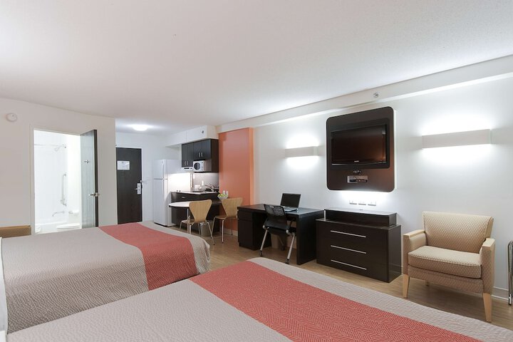 Motel 6 Brandon MB