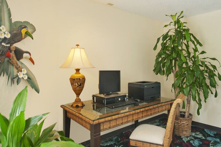 Business Center 35 of 43