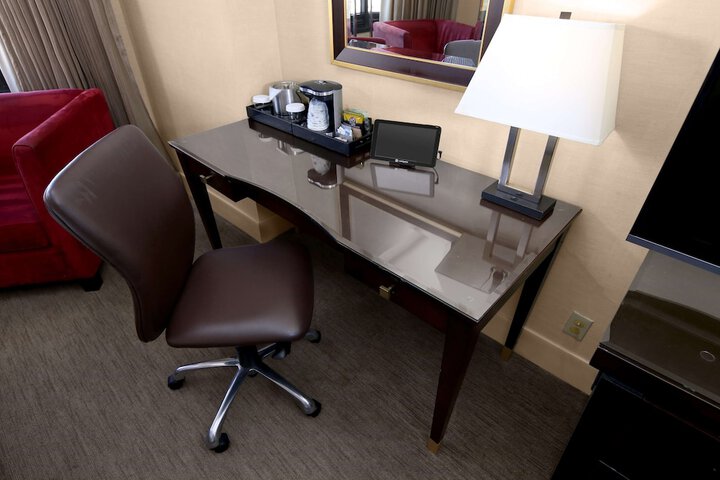 Room 47 of 176