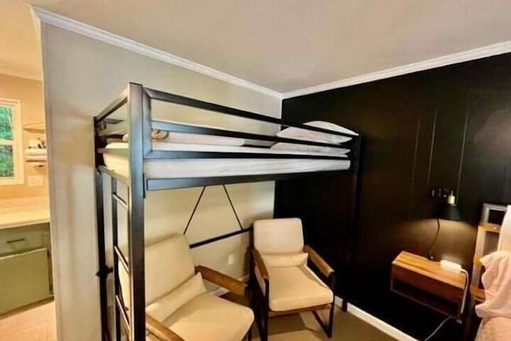 Room 82 of 112