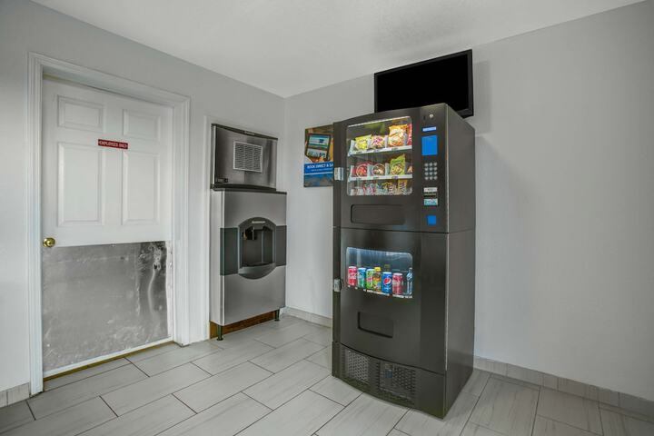 Motel 6 Baker City OR