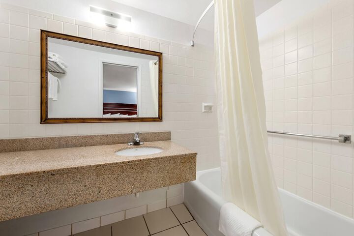Econo Lodge Palmyra - Hershey