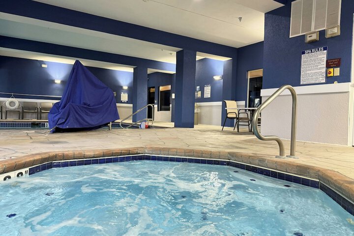 Holiday Inn Express Boonville by IHG