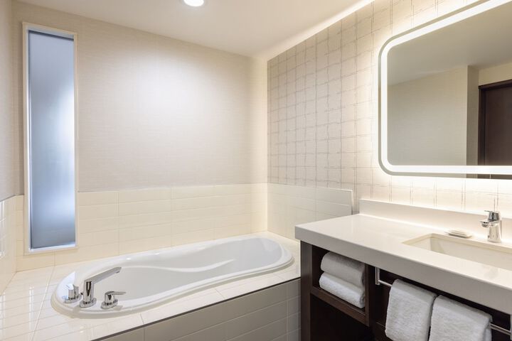 Delta Hotels by Marriott Grand Okanagan Resort