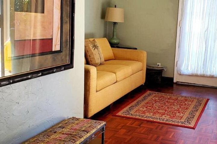 OLD LAHAINA HOUSE