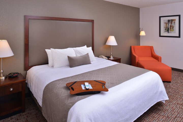 Best Western Plus Wichita West Airport Inn