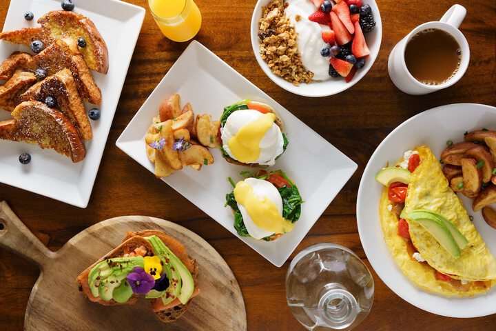 Breakfast/Coffee Service 84 of 106