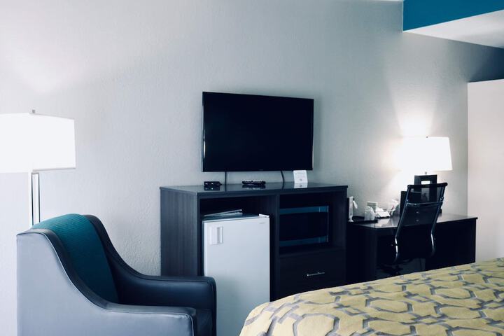 Room 22 of 32