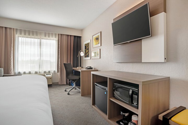 Comfort Inn & Suites Slidell - New Orleans Area