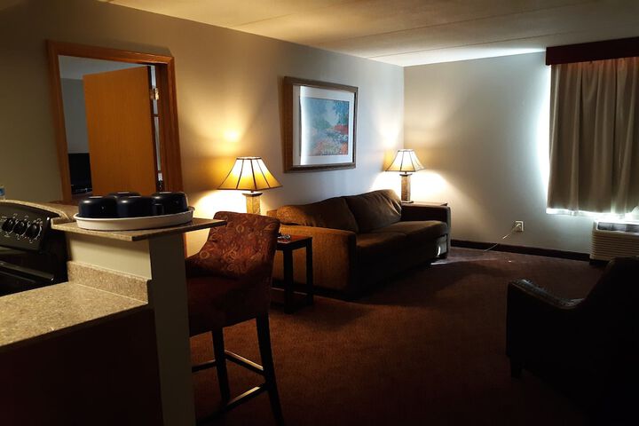 Room 23 of 76