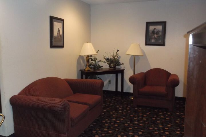 Room 28 of 36