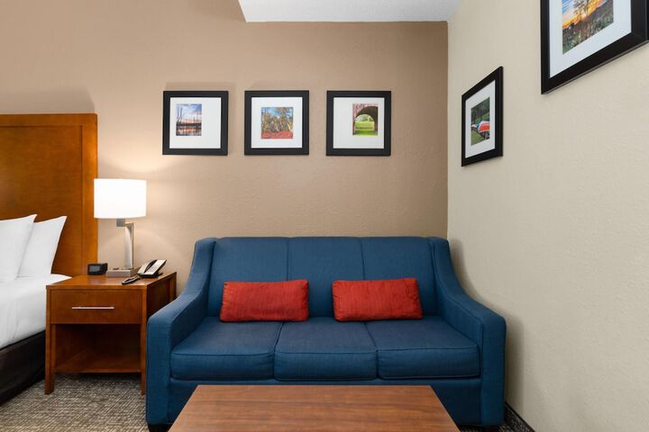 Wingate by Wyndham Clearfield