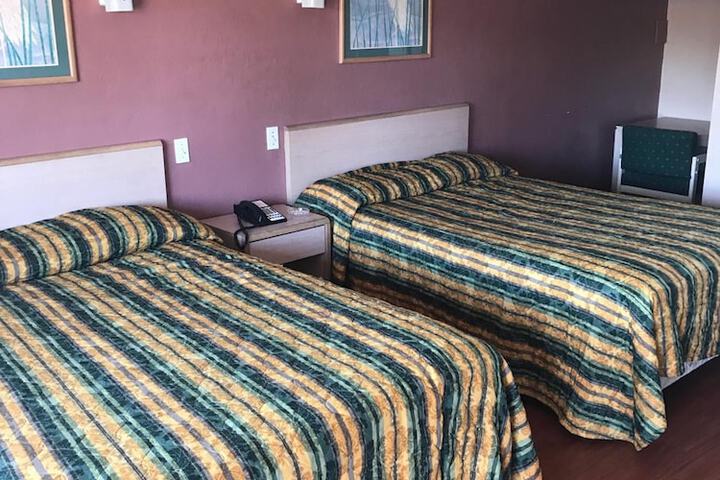 Room 13 of 25