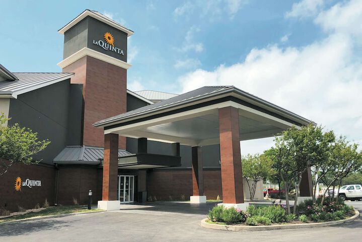 Hotel 4 of 50