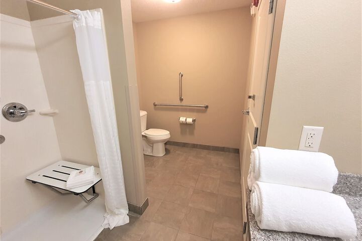 AmeriVu Inn and Suites - Chisago City