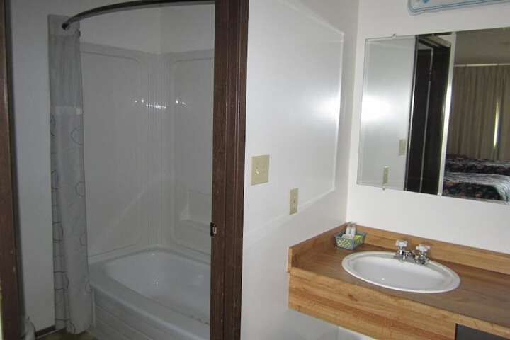 Room 17 of 48