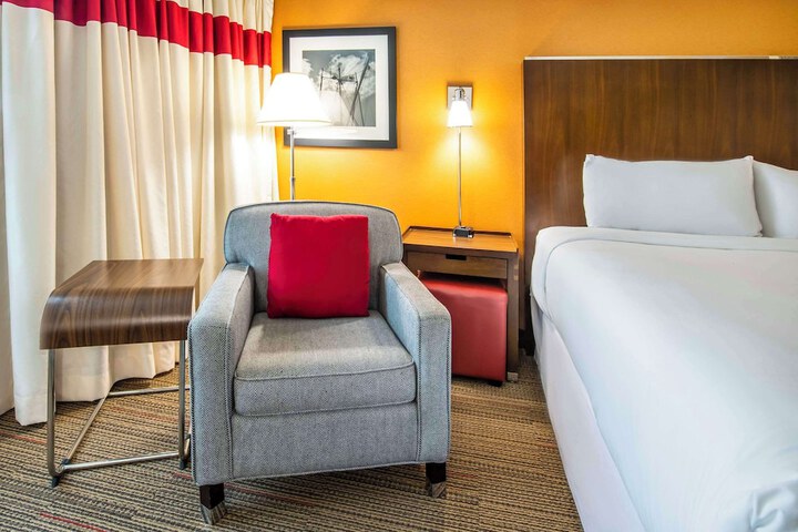 Grand Park Hotel Vancouver Airport an Ascend Collection Hotel