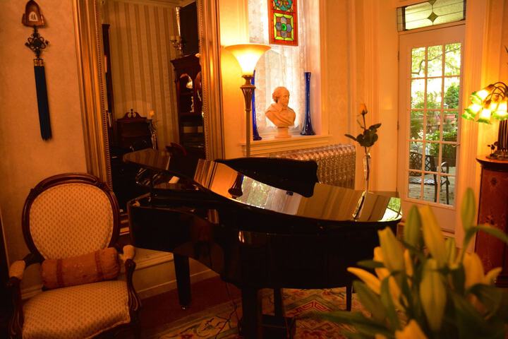 Hotel Interior 10 of 34