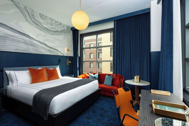 Room 42 of 67