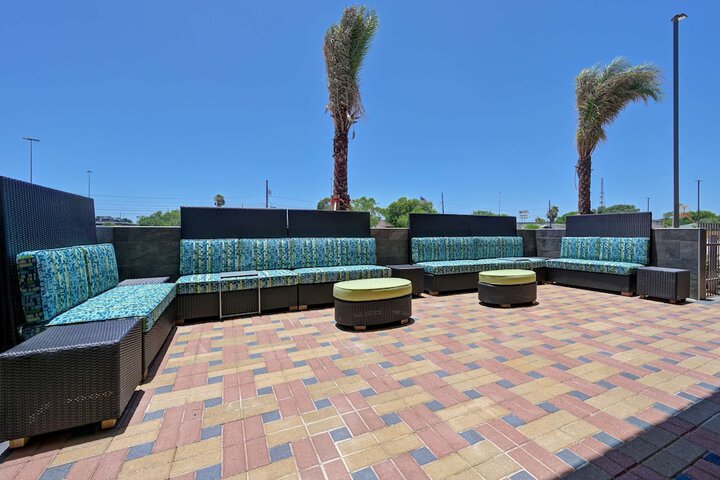 Terrace/Patio 56 of 56
