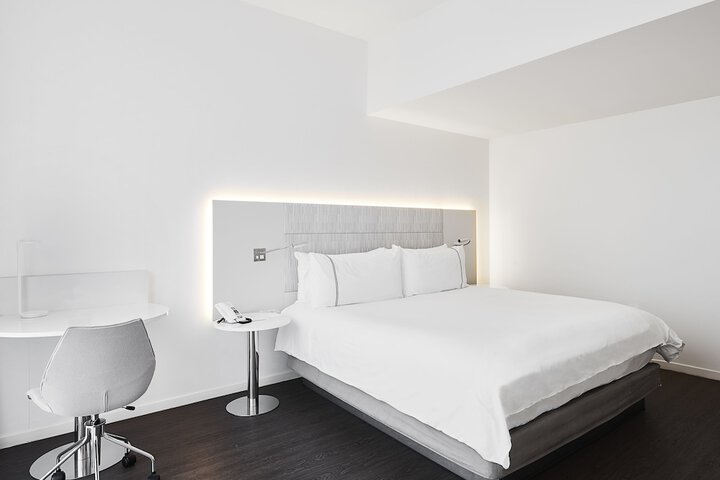 Room 40 of 83