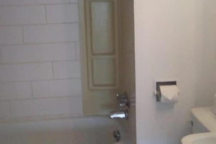 Room 30 of 46