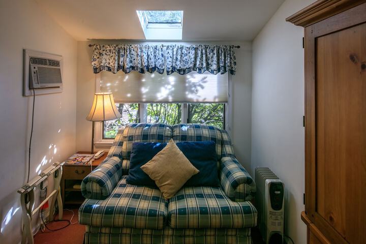 Room 45 of 95