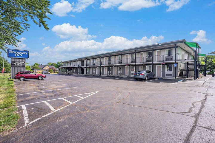 Hotel 7 of 38