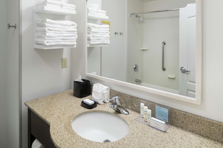 Hampton Inn & Suites Rochester-North
