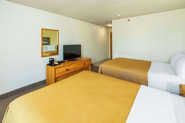 Room 36 of 72