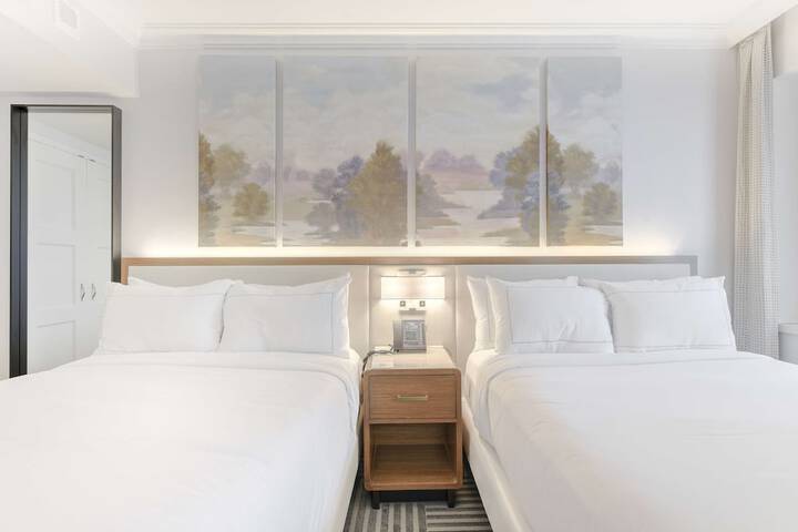 Room 10 of 125