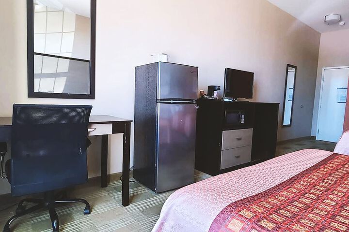 Room 11 of 21