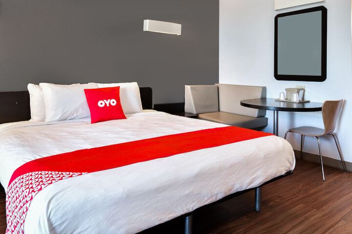 OYO Hotel Valdosta GA I-75