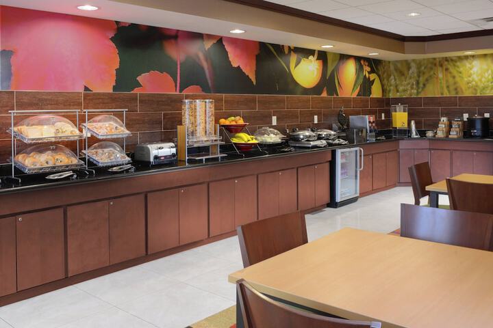 Fairfield Inn & Suites by Marriott Dallas Plano / The Colony
