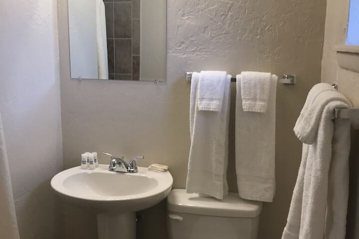 Room 15 of 22